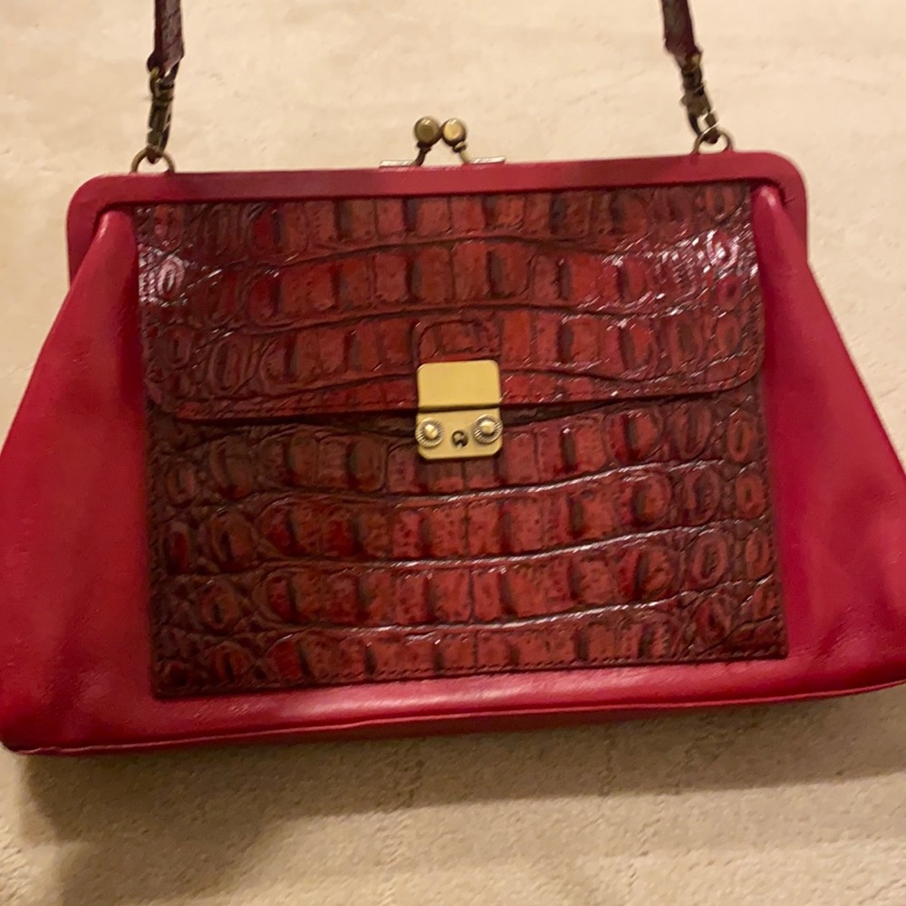 Preston & York Red gorgeous with snake or something else print purse 👛